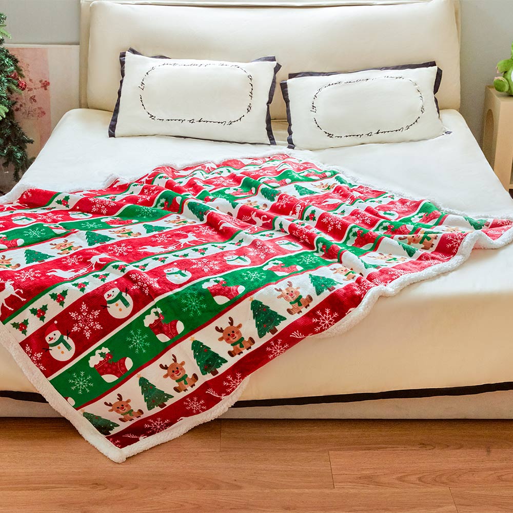 OLAOLA Elk Wearable Blanket Red Flannel Christmas Tree Snowmen Warm Fuzzy Soft Throw For Christmas Decor Gift