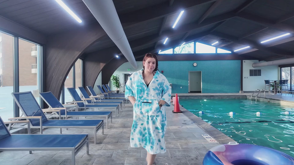 OLAOLA Printed Tie-dye Blue Surf Poncho Changing Towel Swim Robe Quick Dry Terry Cloth Cover-Up Hood Beach Towels