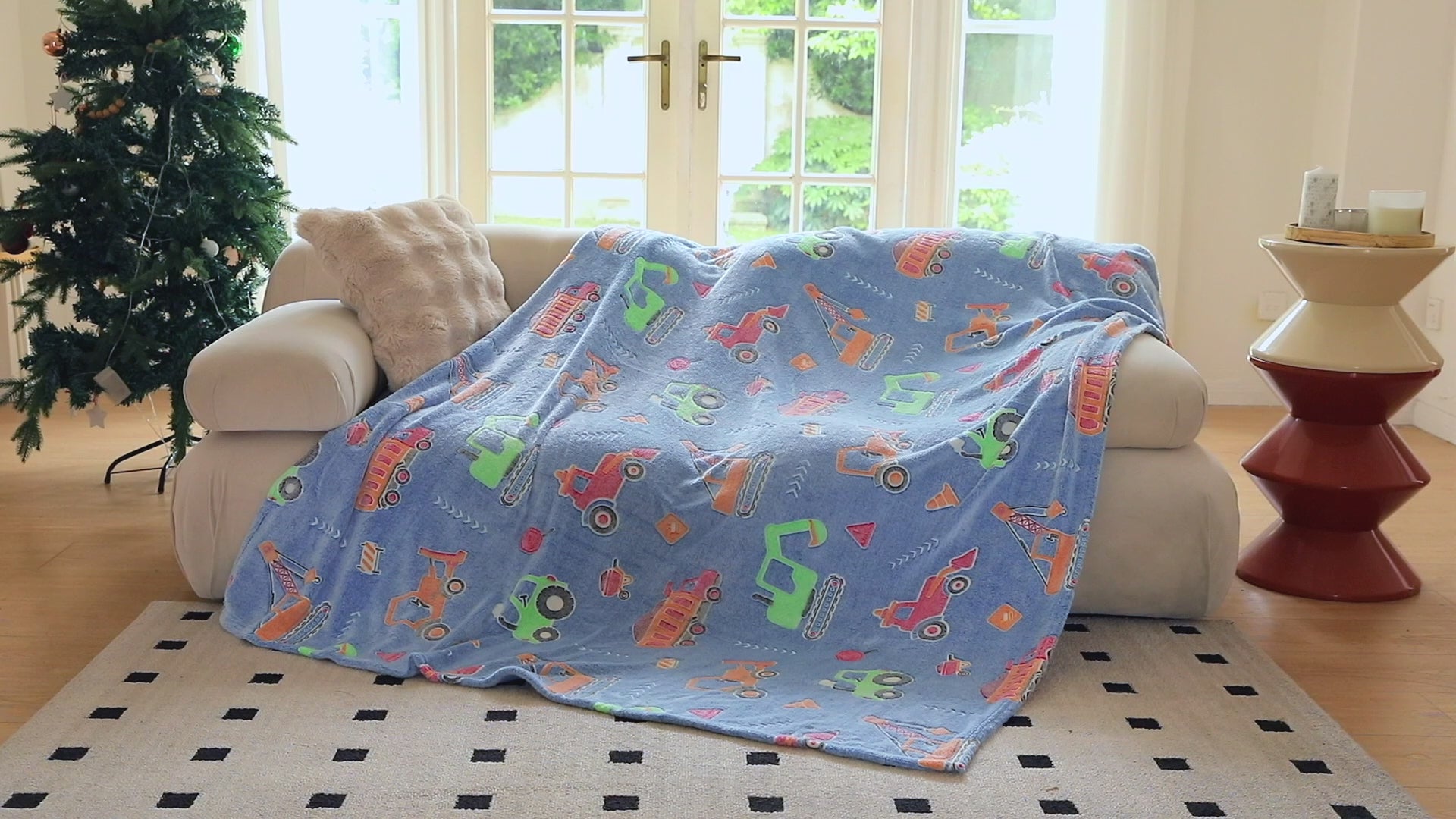 OLAOLA Blue Toy Car Blankets Soft Cozy Throw Warm Lightweight Glow In The Dark Flannel Blanket For Couch Bed Sofa Magical Decor