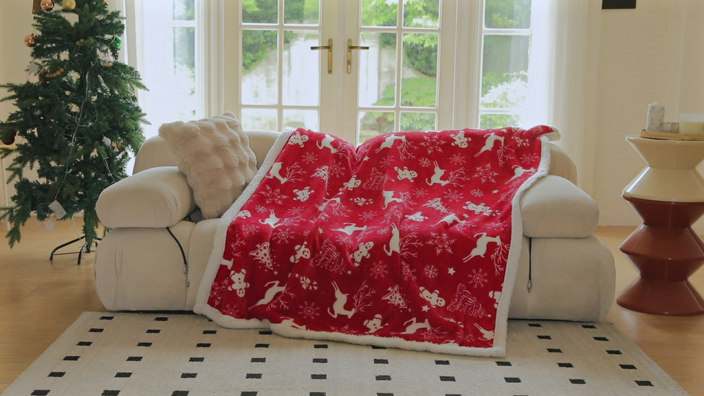 OLAOLA Red Christmas Flannel Blanket With Hat Original Design Warm Fuzzy Soft Bed Couch Sofa Throw Blanket Home Decoration