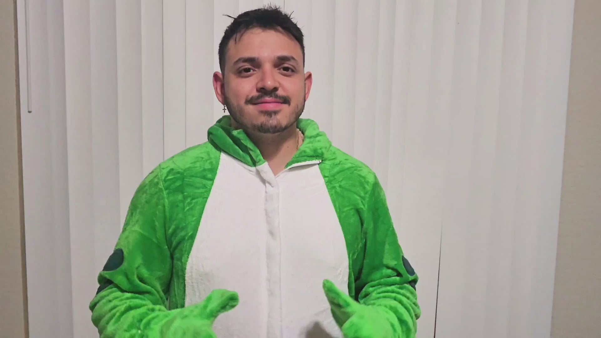 OLAOLA Unisex Adult Plush Frog Animals Onesie Pajamas Warm Home One-Piece Sleepwear